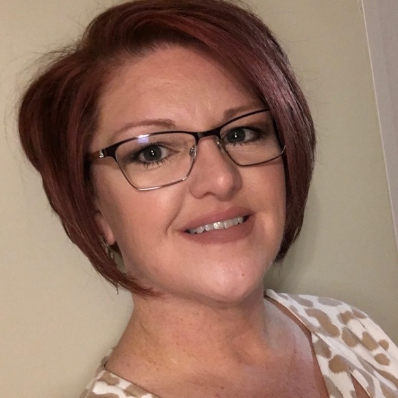 Meet your Posher, Michelle - Picture 3 of 4